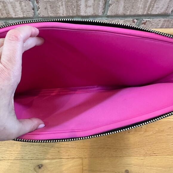 Kate Spade Black Laptop Sleeve Sleek Professional Design - Picture 2 of 3